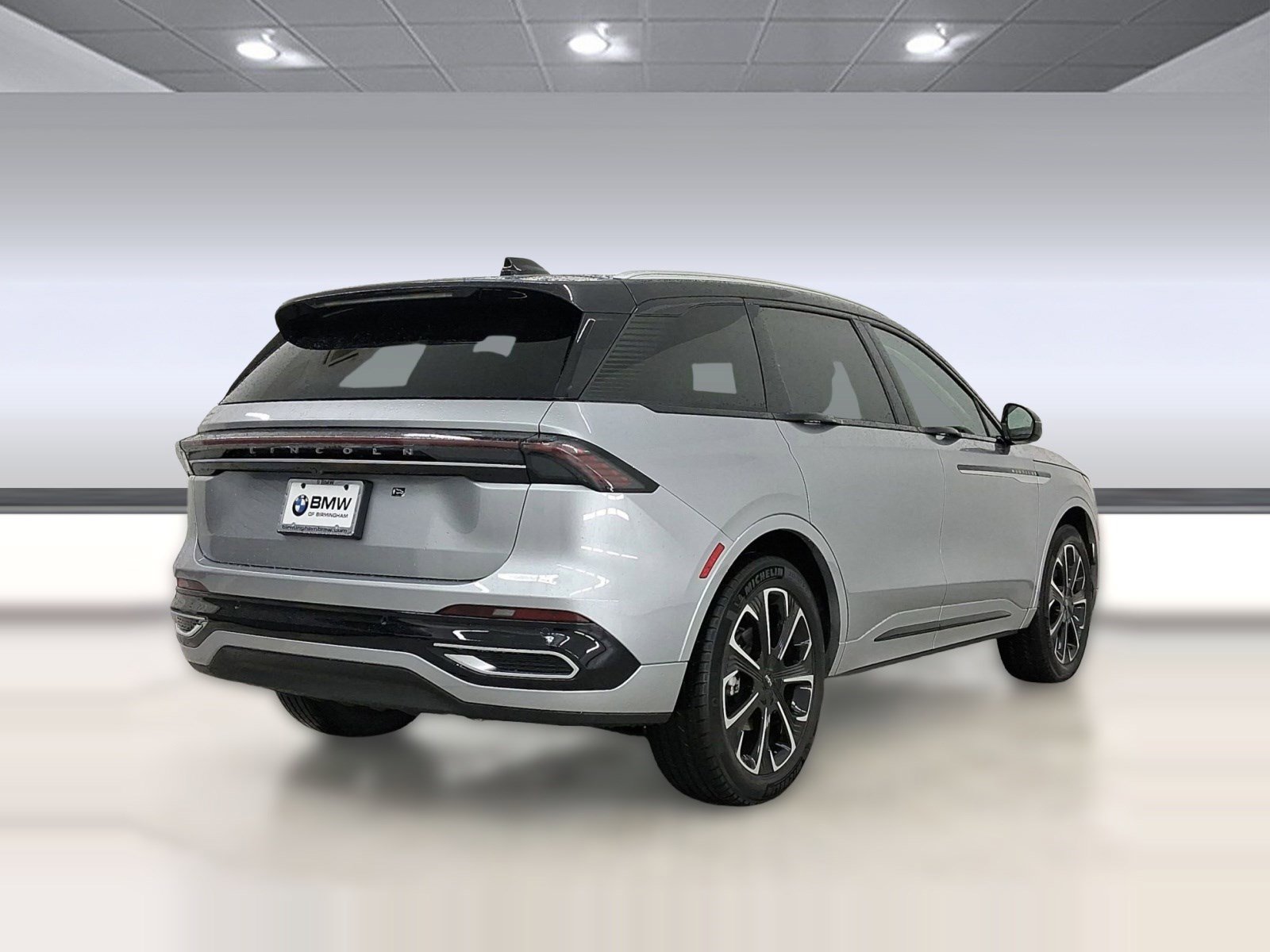 Used 2026 Lincoln Nautilus Reserve image 9