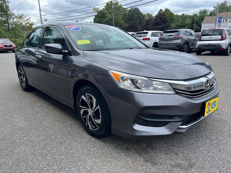 Used 2017 Honda Accord LX image 4