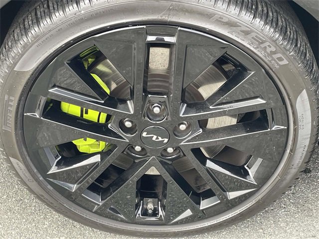Certified 2025 Kia K5 GT w/ GT1 Package image 3