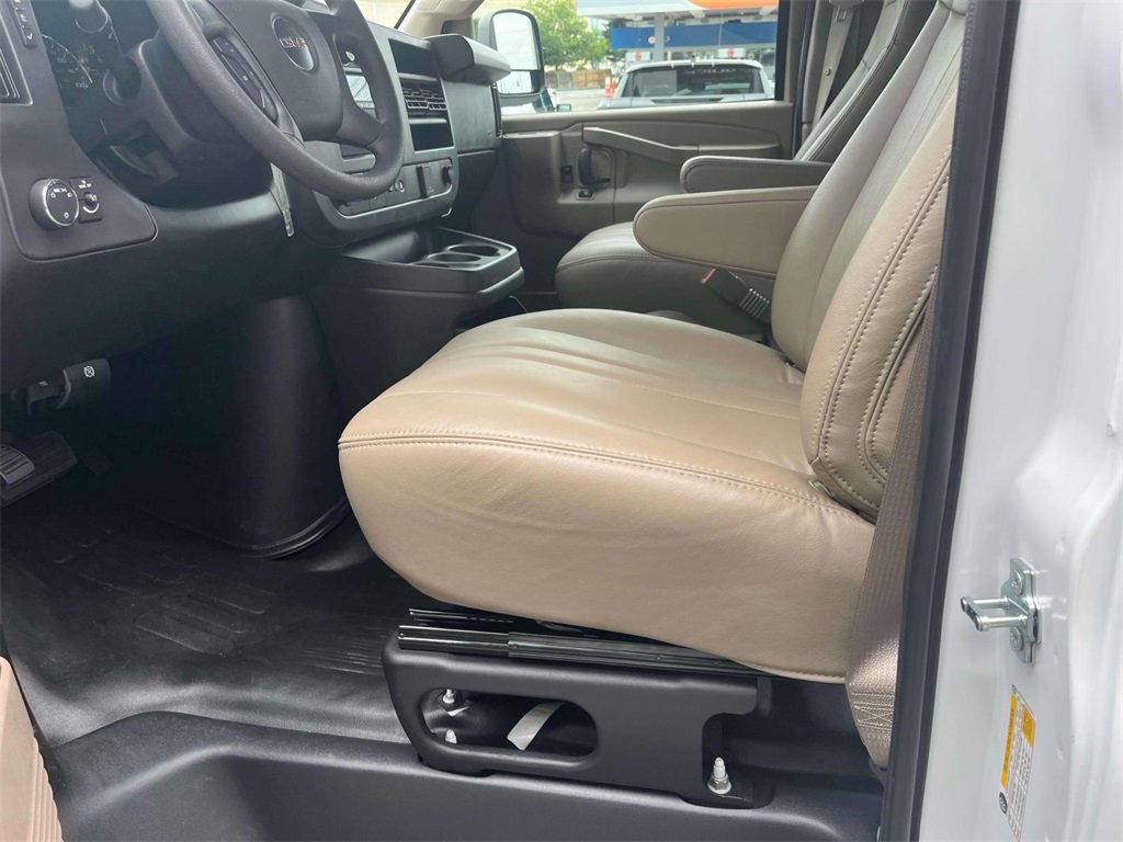 New 2025 GMC Savana 2500 w/ Driver Convenience Package image 21