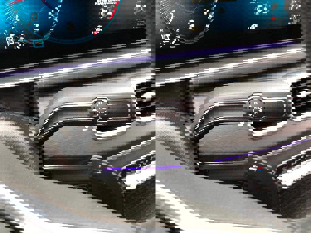 Used 2022 Mercedes-Benz GLE 350 4MATIC w/ Premium Package image 25