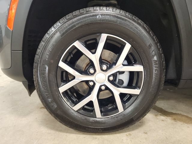 Used 2026 Jeep Grand Cherokee Limited AWD/4WD image 10