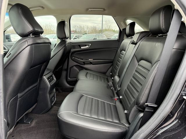 Used 2020 Ford Edge SEL image 4