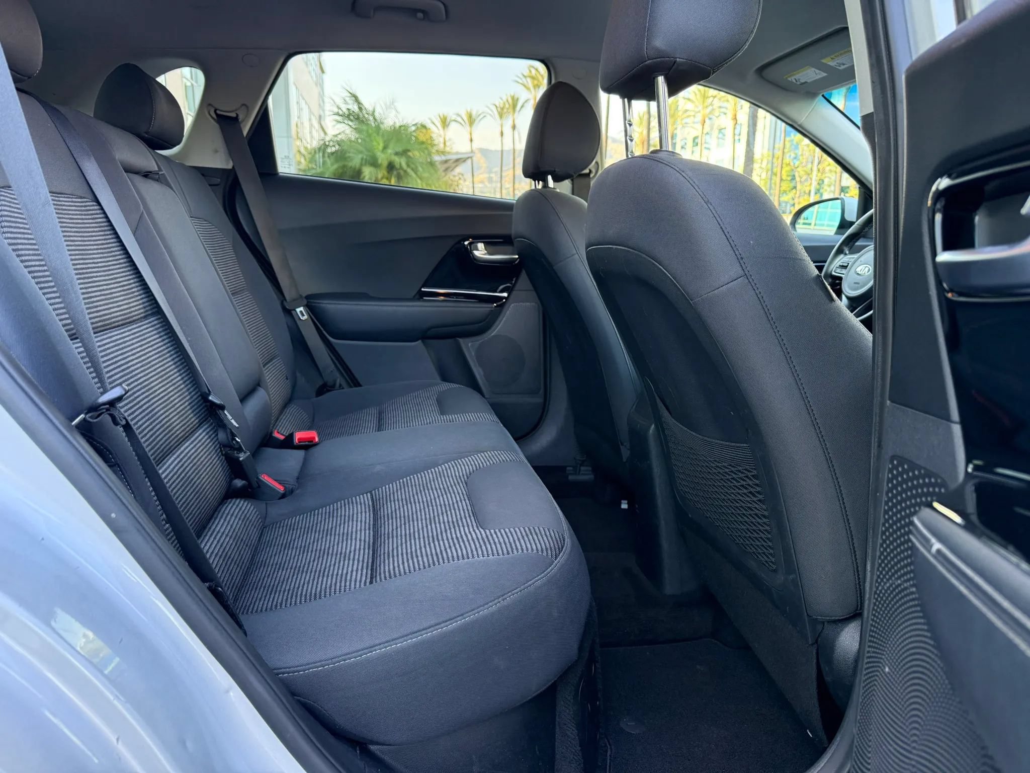 Used 2021 Kia Niro LXS FWD image 18