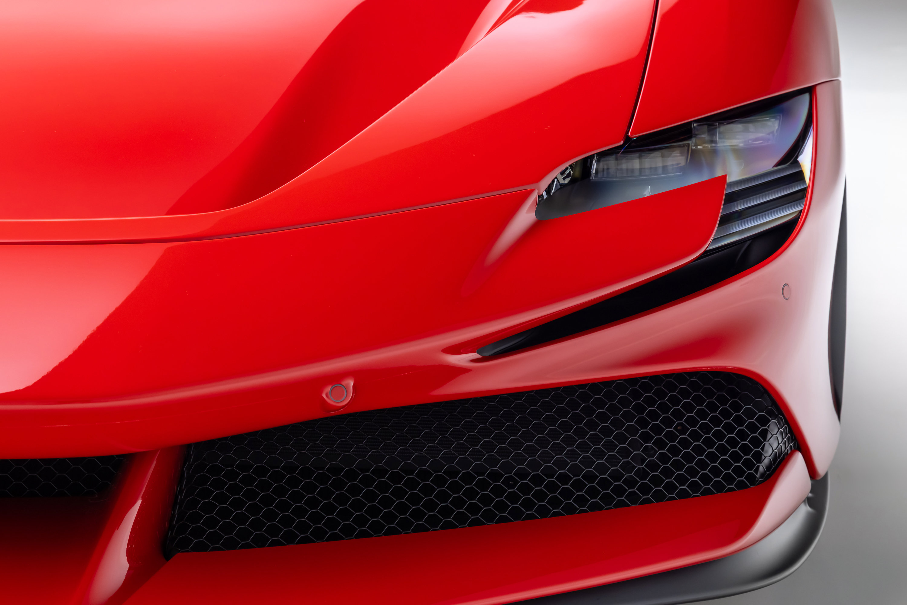 Certified 2025 Ferrari SF90 Spider AWD/4WD image 30