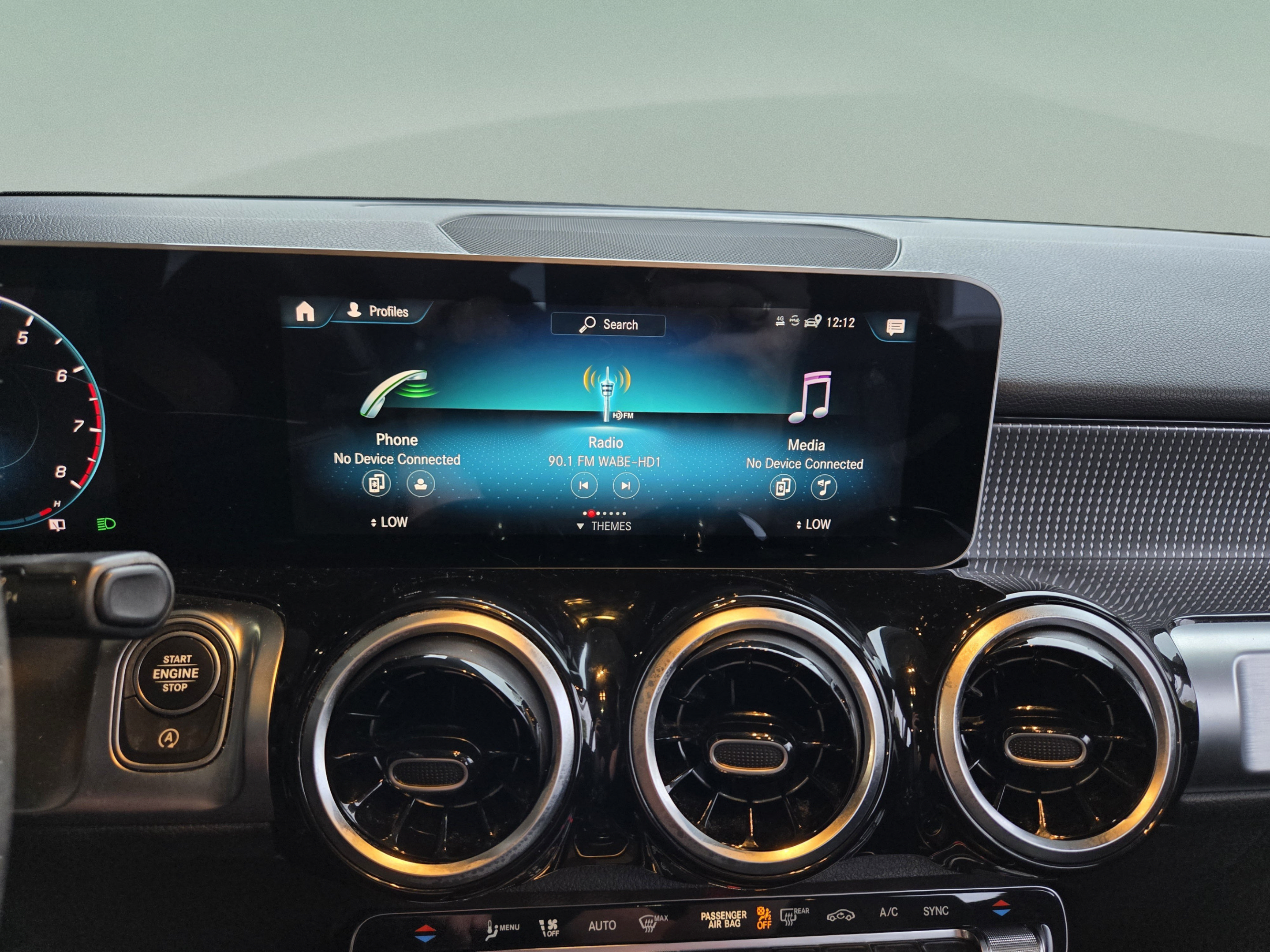 Used 2021 Mercedes-Benz GLB 250 4MATIC image 16