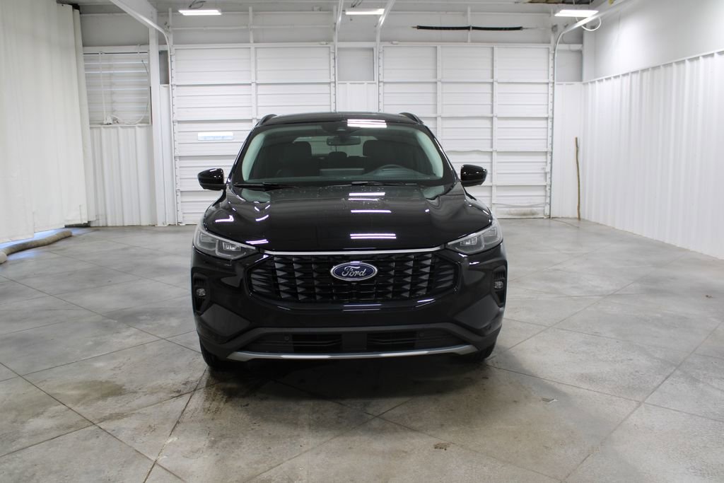New 2025 Ford Escape SE w/ PHEV Premium Package image 2