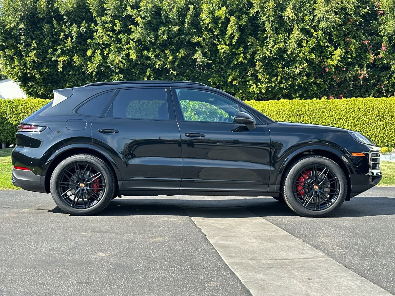 New 2026 Porsche Cayenne S AWD/4WD image 9