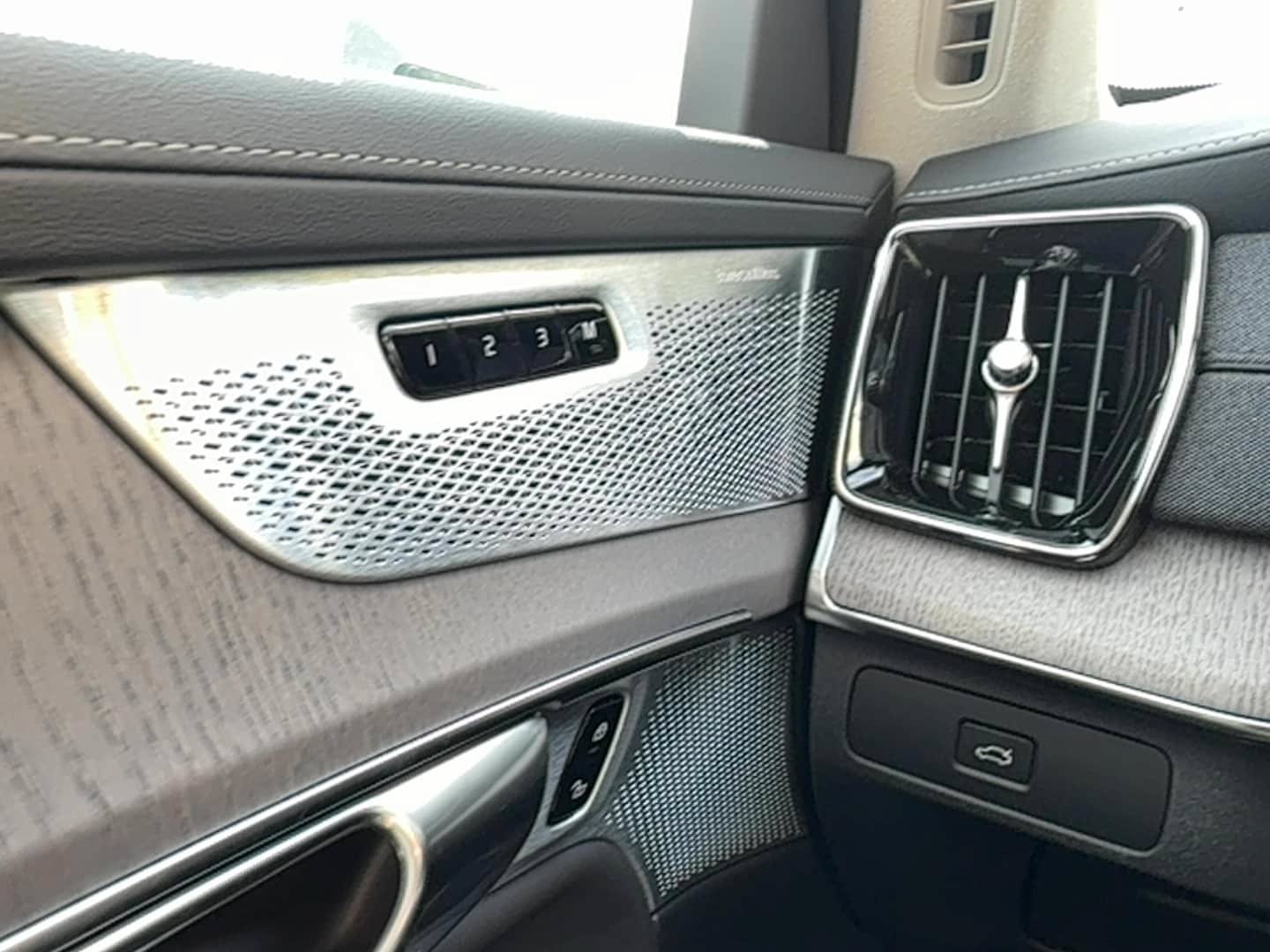 New 2026 Volvo XC90 B6 Ultra w/ Lounge Package AWD/4WD image 19