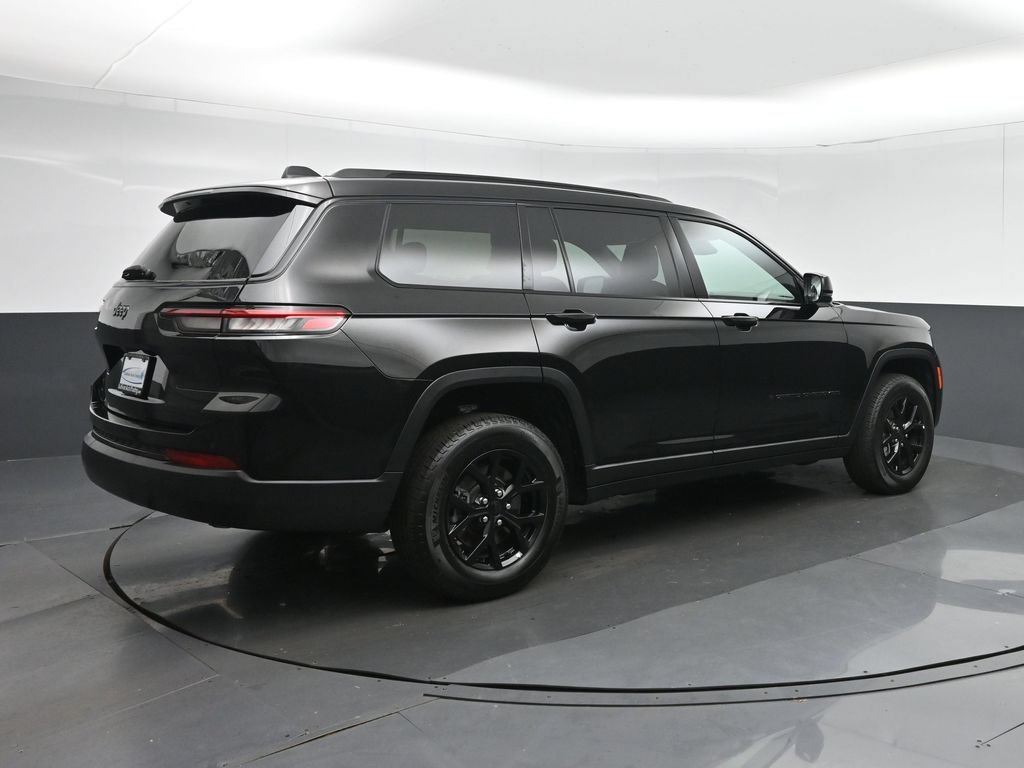 Used 2025 Jeep Grand Cherokee L Altitude AWD/4WD image 7