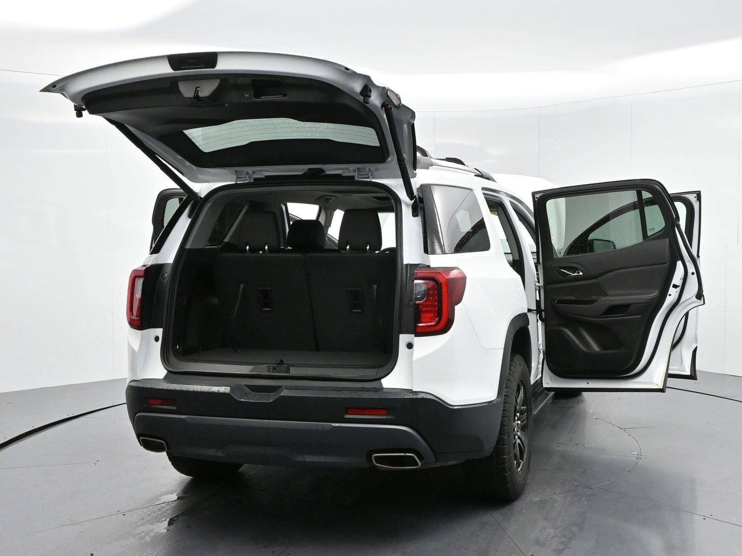Used 2023 GMC Acadia AT4 w/ LPO, 'HIT The Road' Package AWD/4WD image 49