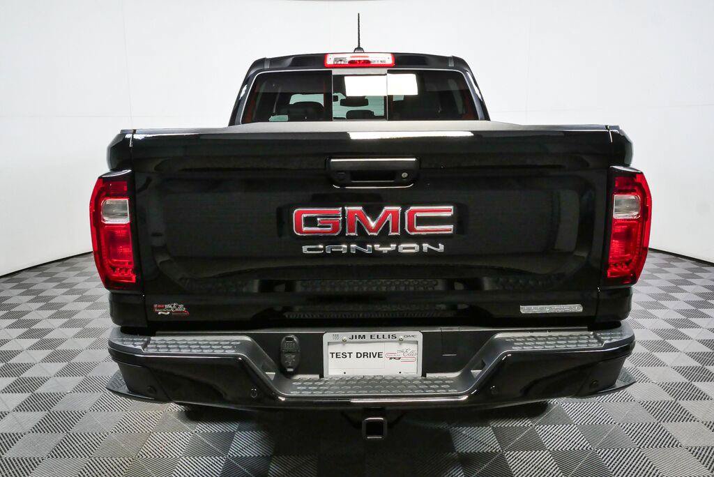 New 2026 GMC Canyon Elevation w/ Convenience Package RWD image 31