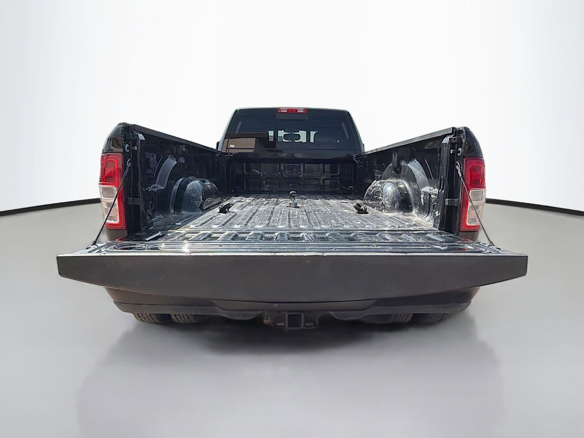 Used 2024 RAM 3500 Tradesman image 25