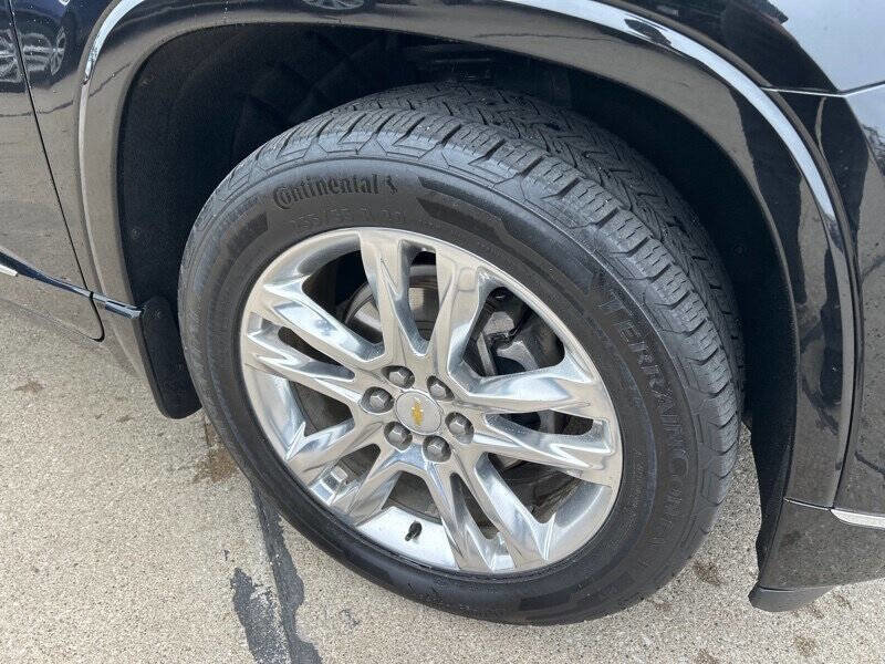 Used 2019 Chevrolet Traverse High Country w/ LPO, Floor Liner Package image 13