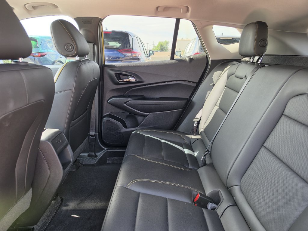 Used 2025 Chevrolet Trax ACTIV w/ Sunroof Package FWD image 29