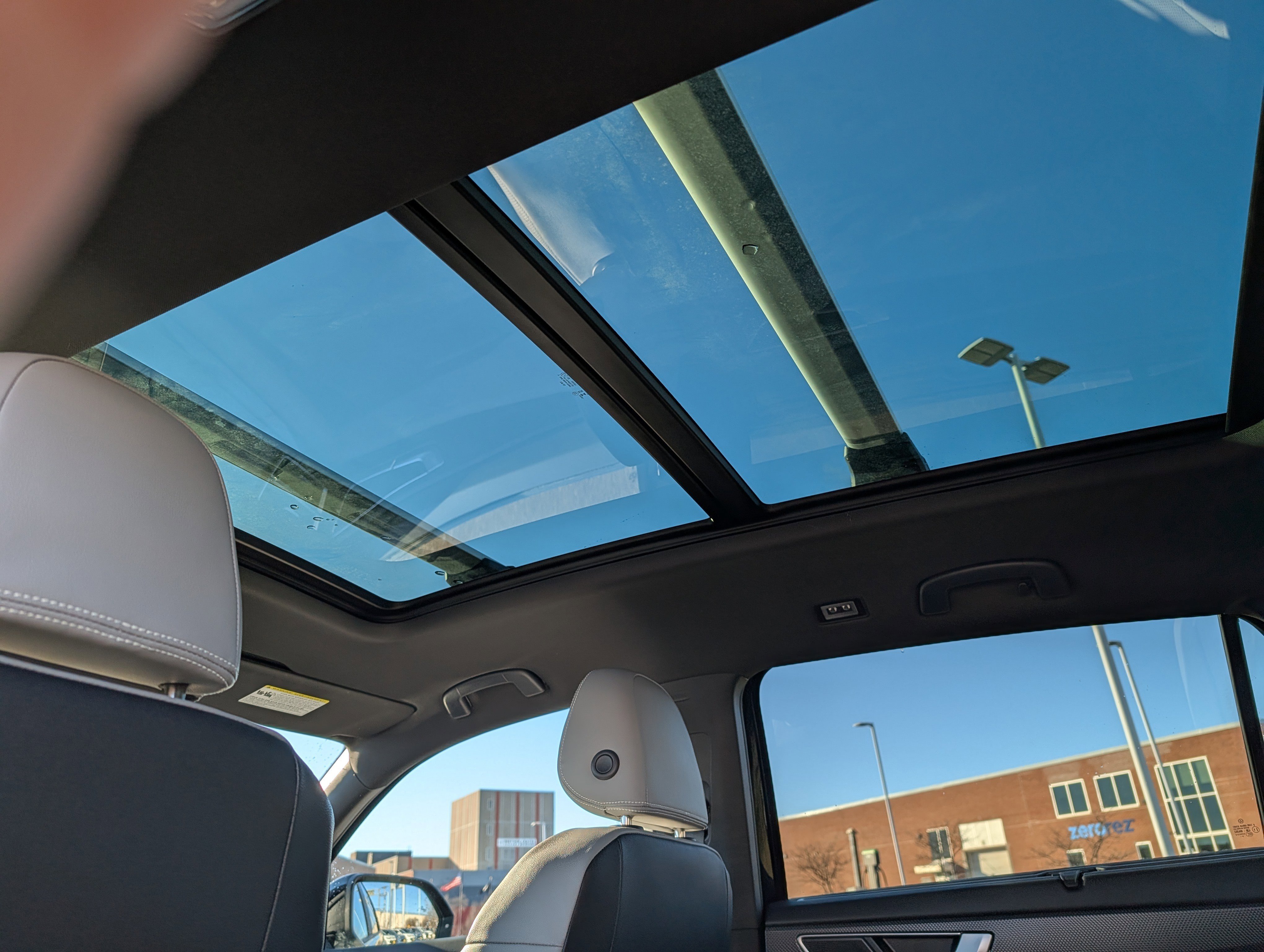 New 2026 Volkswagen Atlas Cross Sport SEL R-Line image 8