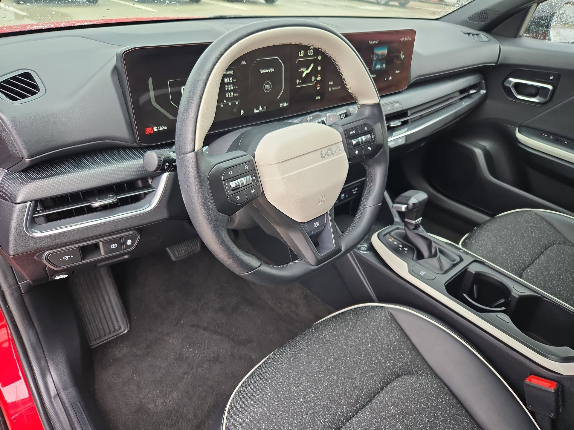 Used 2025 Kia K4 GT-Line w/ GT-Line Sunroof Package FWD image 13