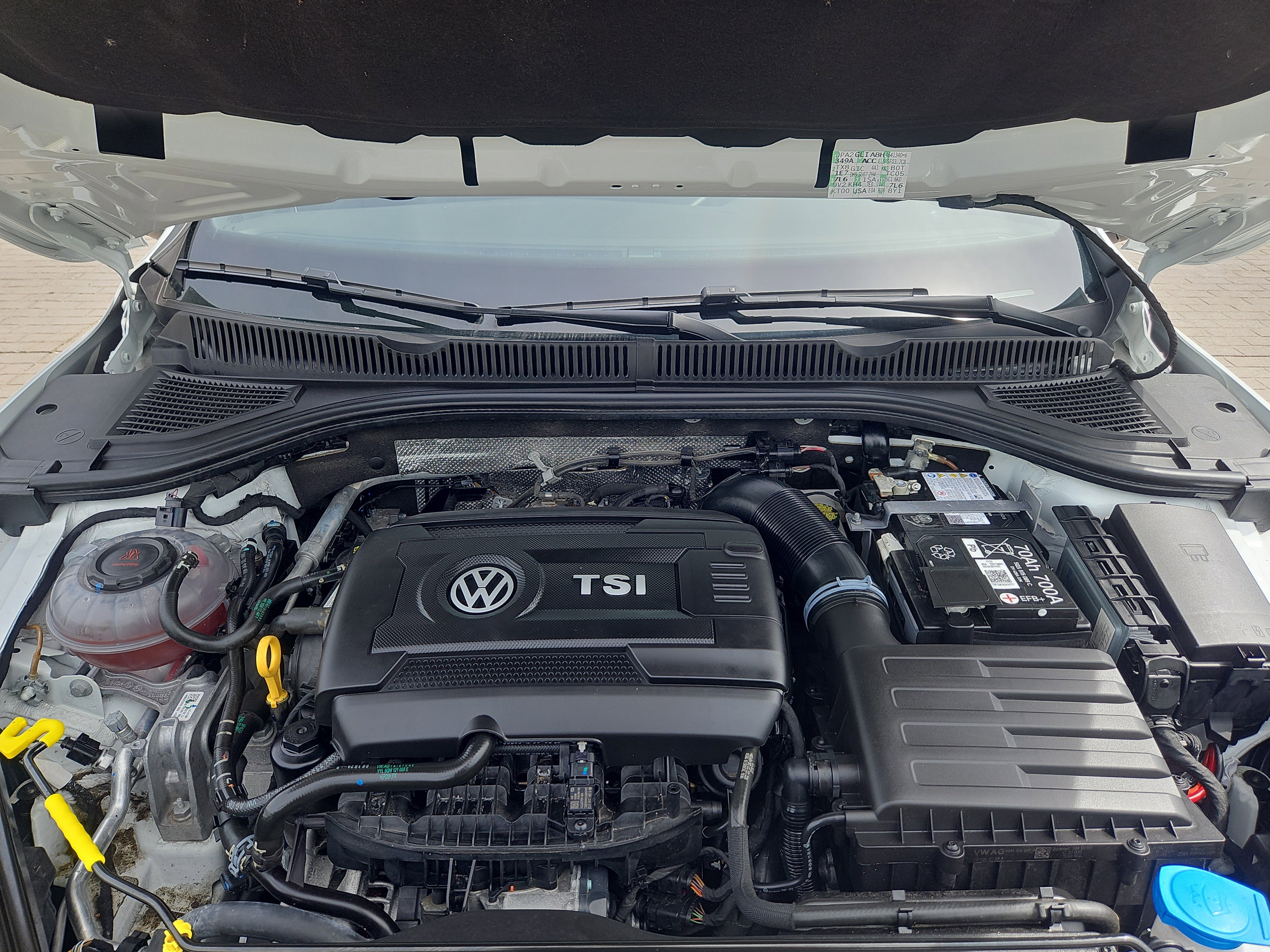 Certified 2025 Volkswagen Jetta GLI Autobahn FWD image 36