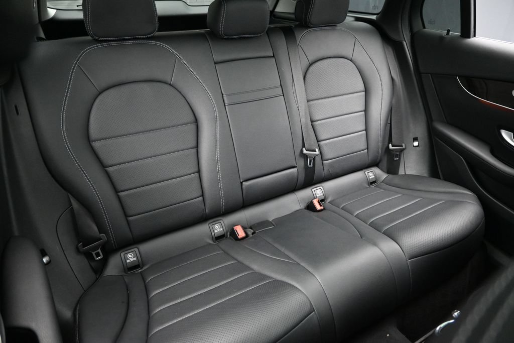 Used 2017 Mercedes-Benz GLC 300 4MATIC image 23