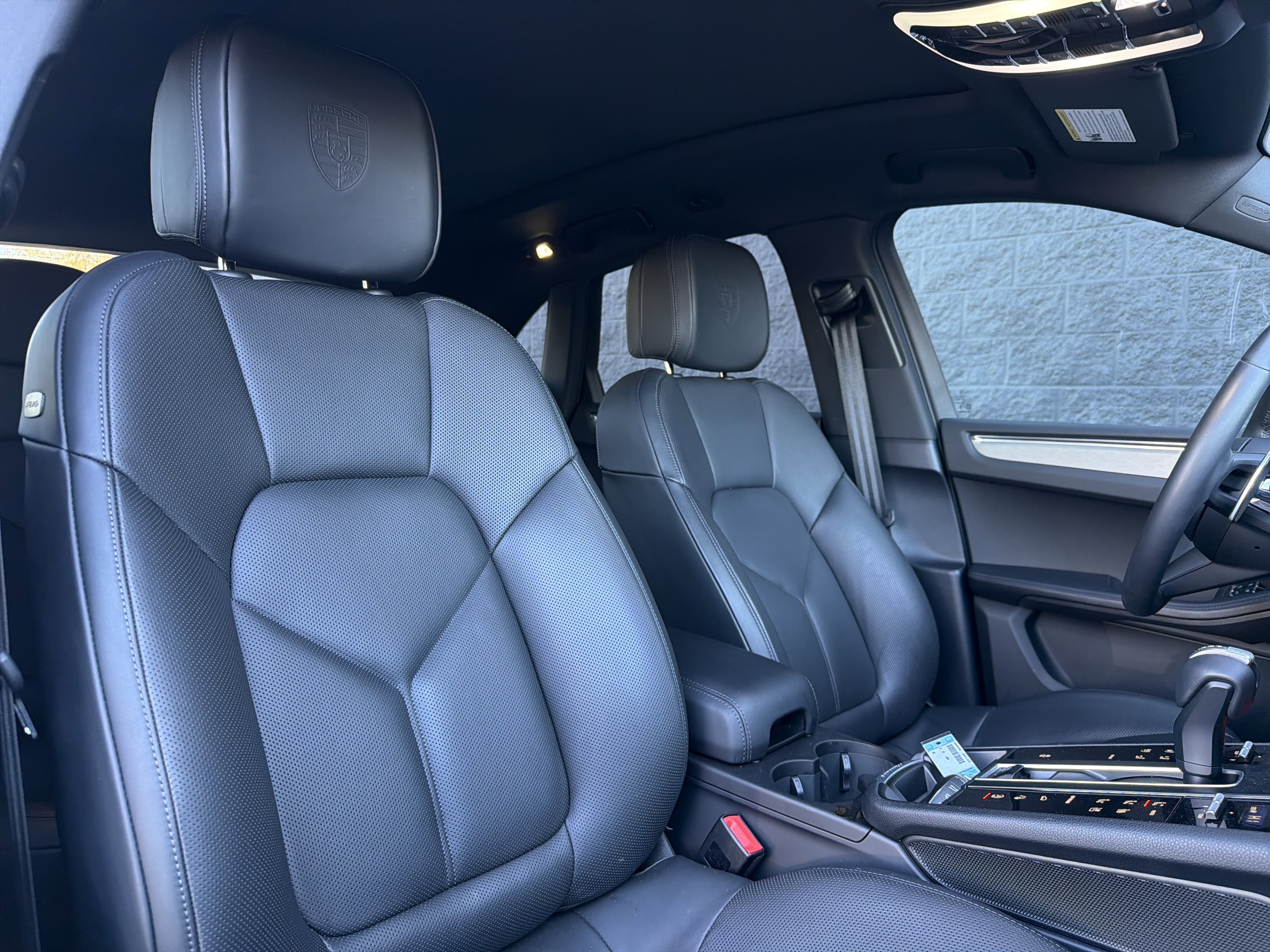 Certified 2025 Porsche Macan image 26