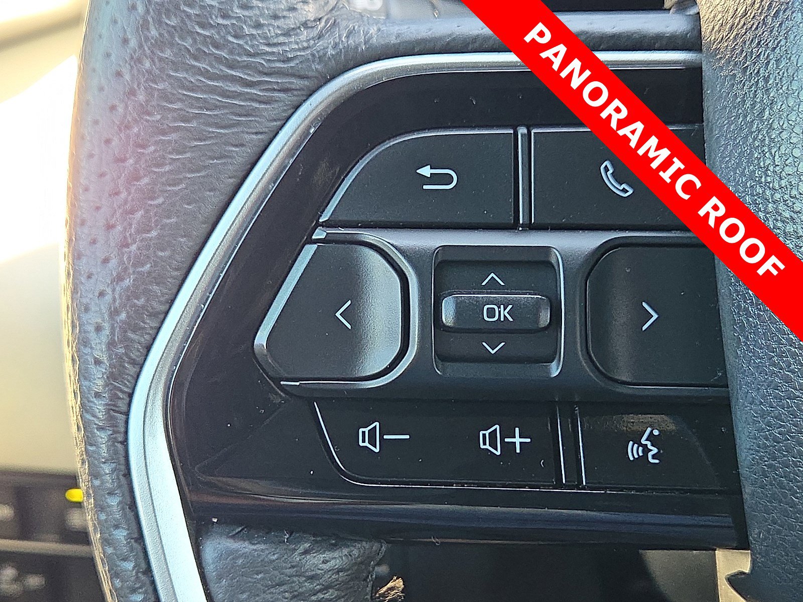 Used 2024 Toyota Sequoia Capstone AWD/4WD image 22