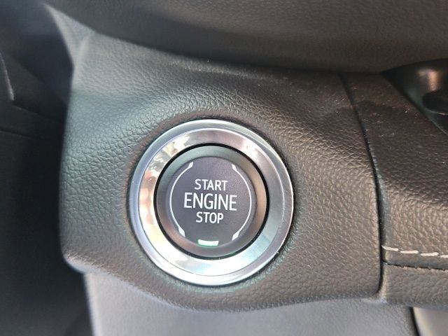 Used 2023 Buick Envision Preferred image 27