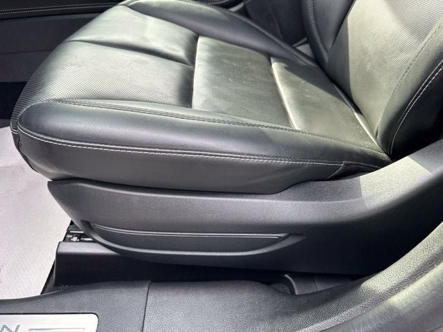 Used 2025 Lincoln Corsair FWD w/ Equipment Group 101A image 11