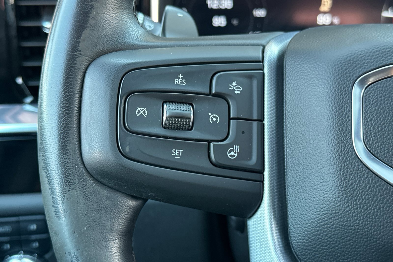 Used 2023 GMC Sierra 1500 SLT w/ SLT Convenience Package image 31