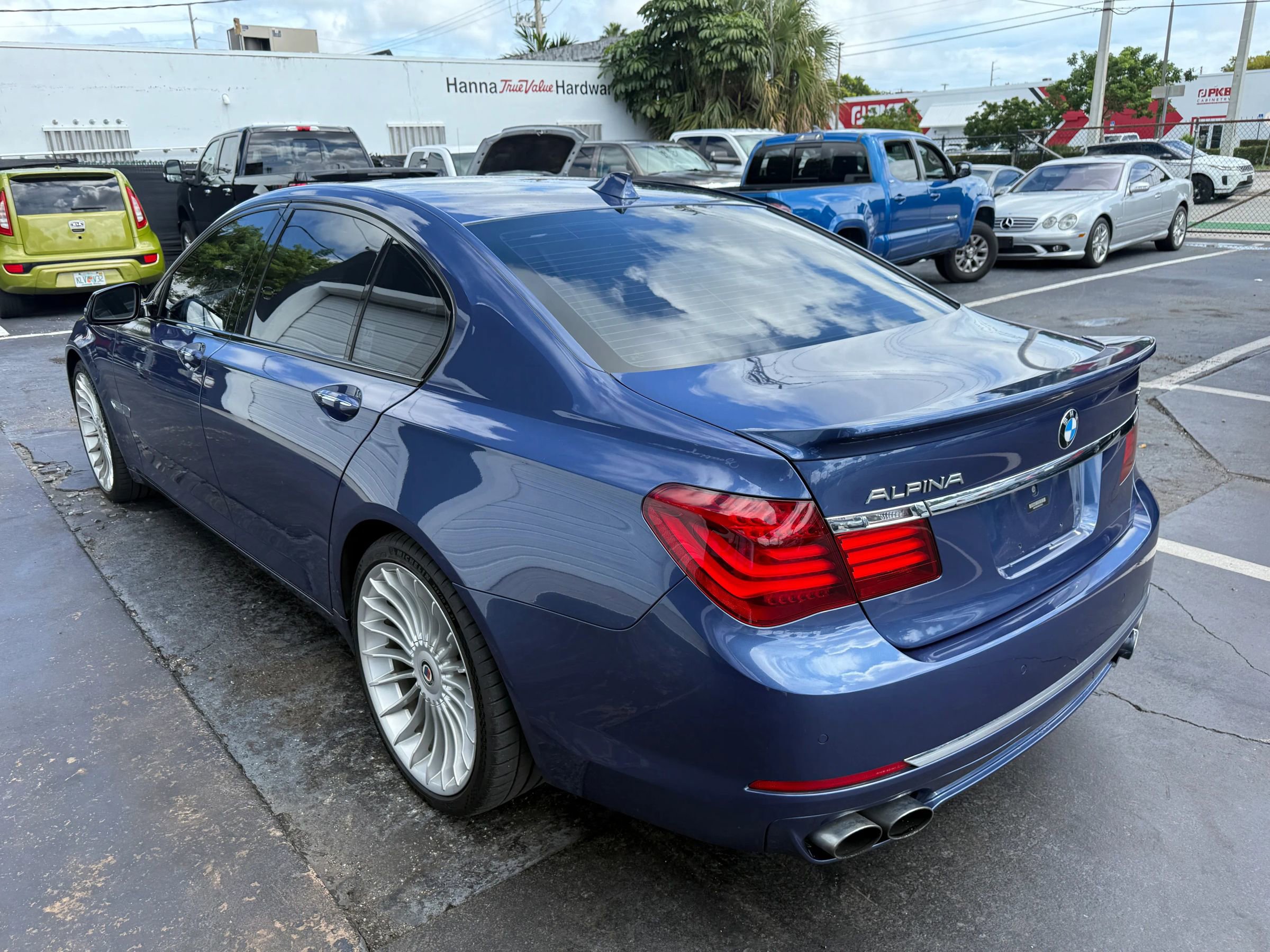 Used 2013 BMW ALPINA B7 xDrive image 7