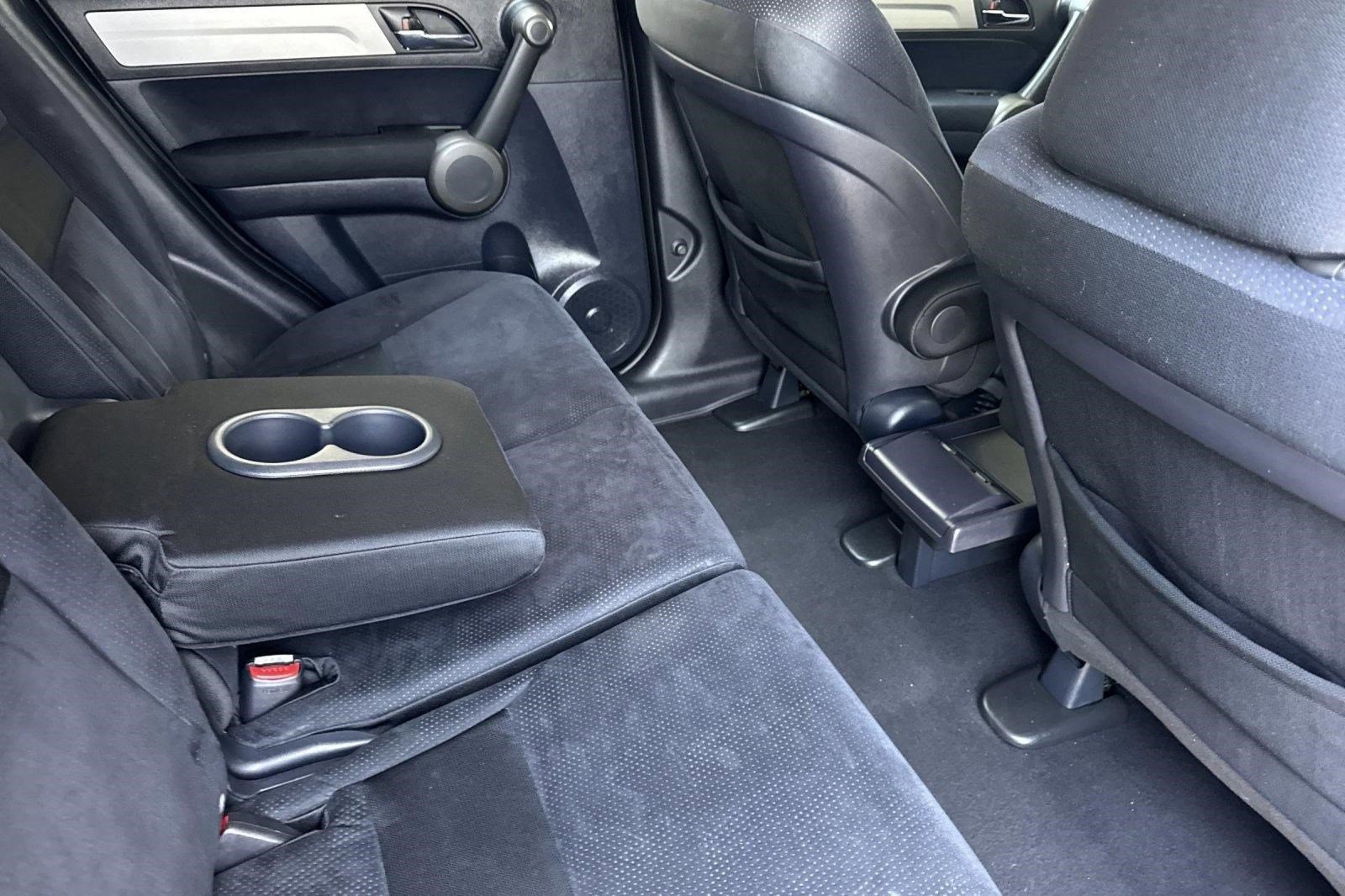 Used 2011 Honda CR-V SE image 28