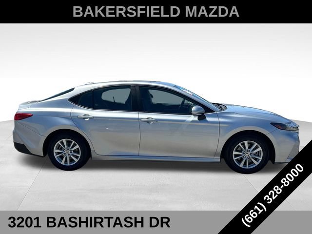 Used 2025 Toyota Camry LE FWD image 6