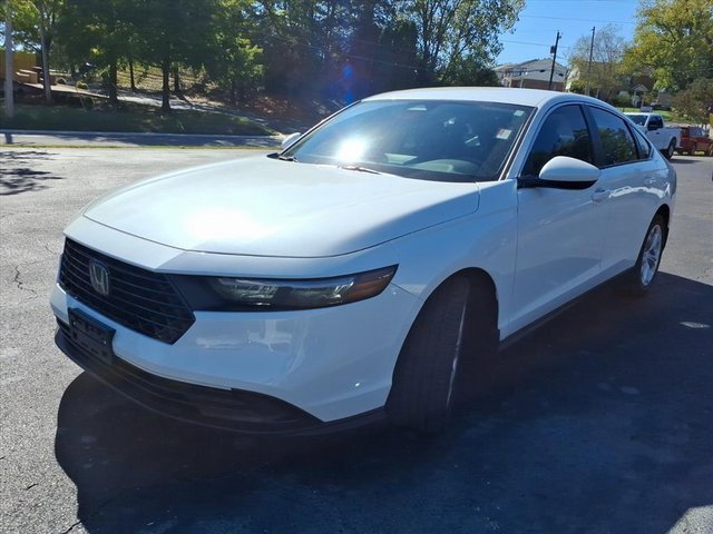 Used 2023 Honda Accord LX image 18