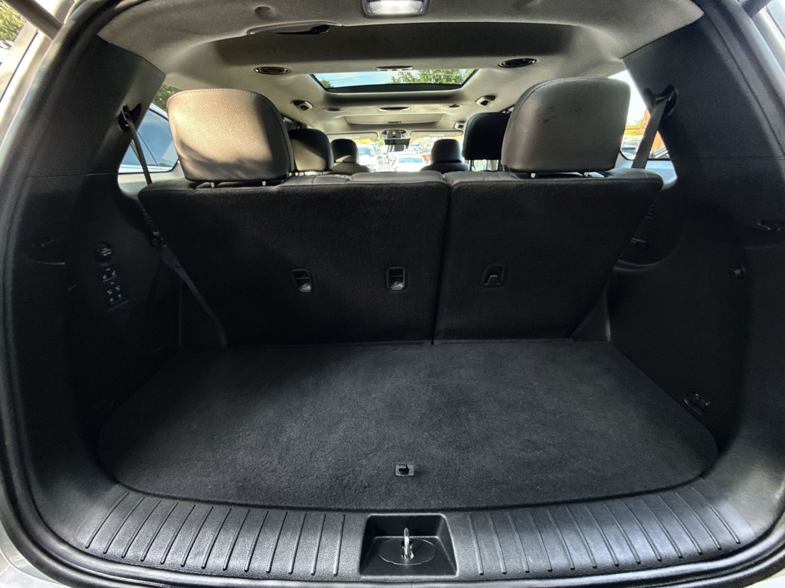 Certified 2024 Hyundai Palisade Limited FWD image 25