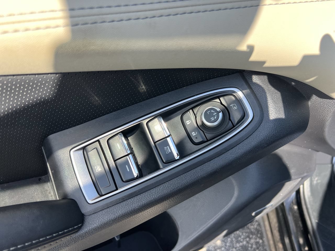 Used 2022 Subaru Ascent Touring w/ Popular Package #2A AWD/4WD image 15
