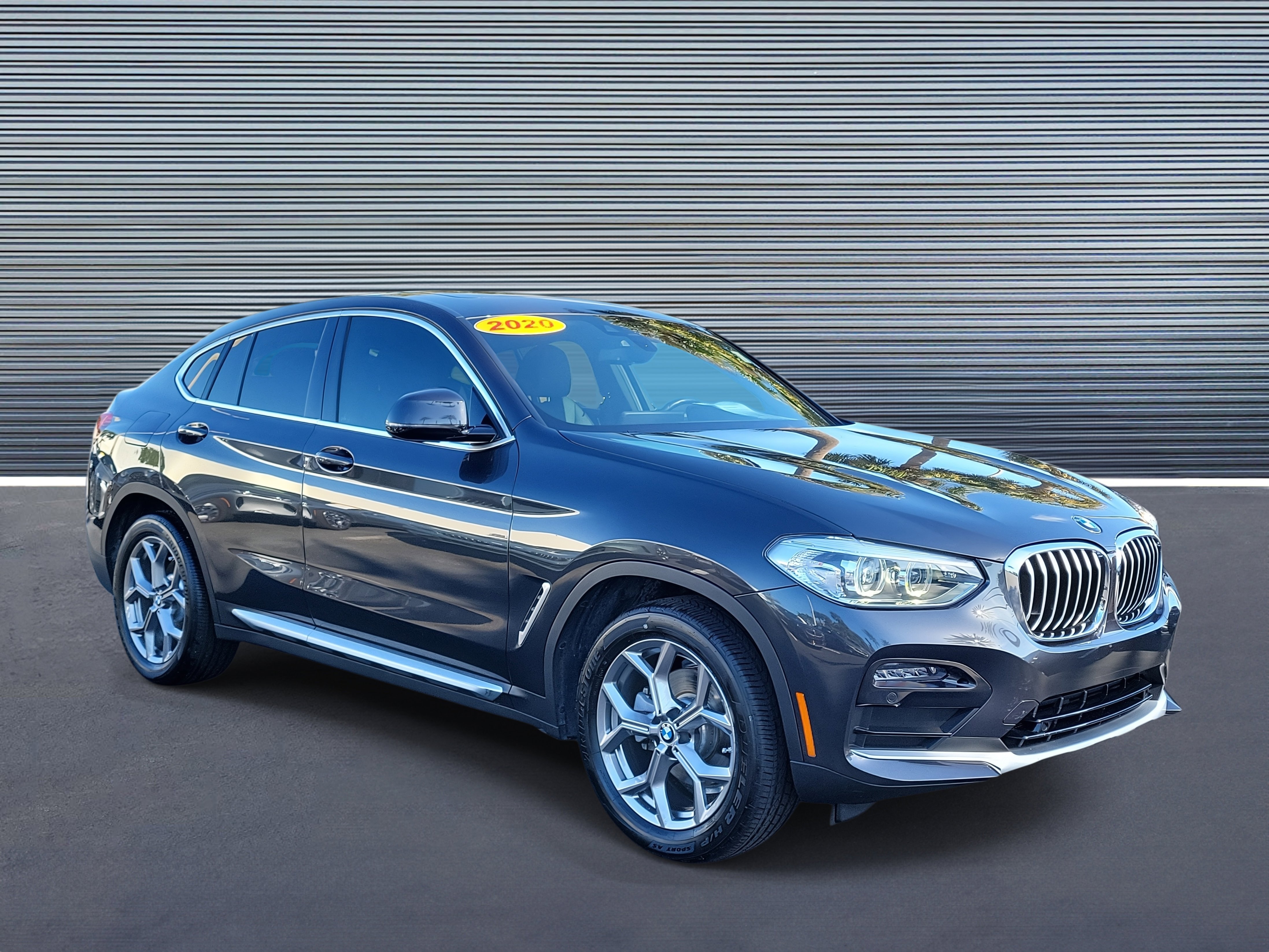 Used 2020 BMW X4 xDrive30i w/ Convenience Package image 2