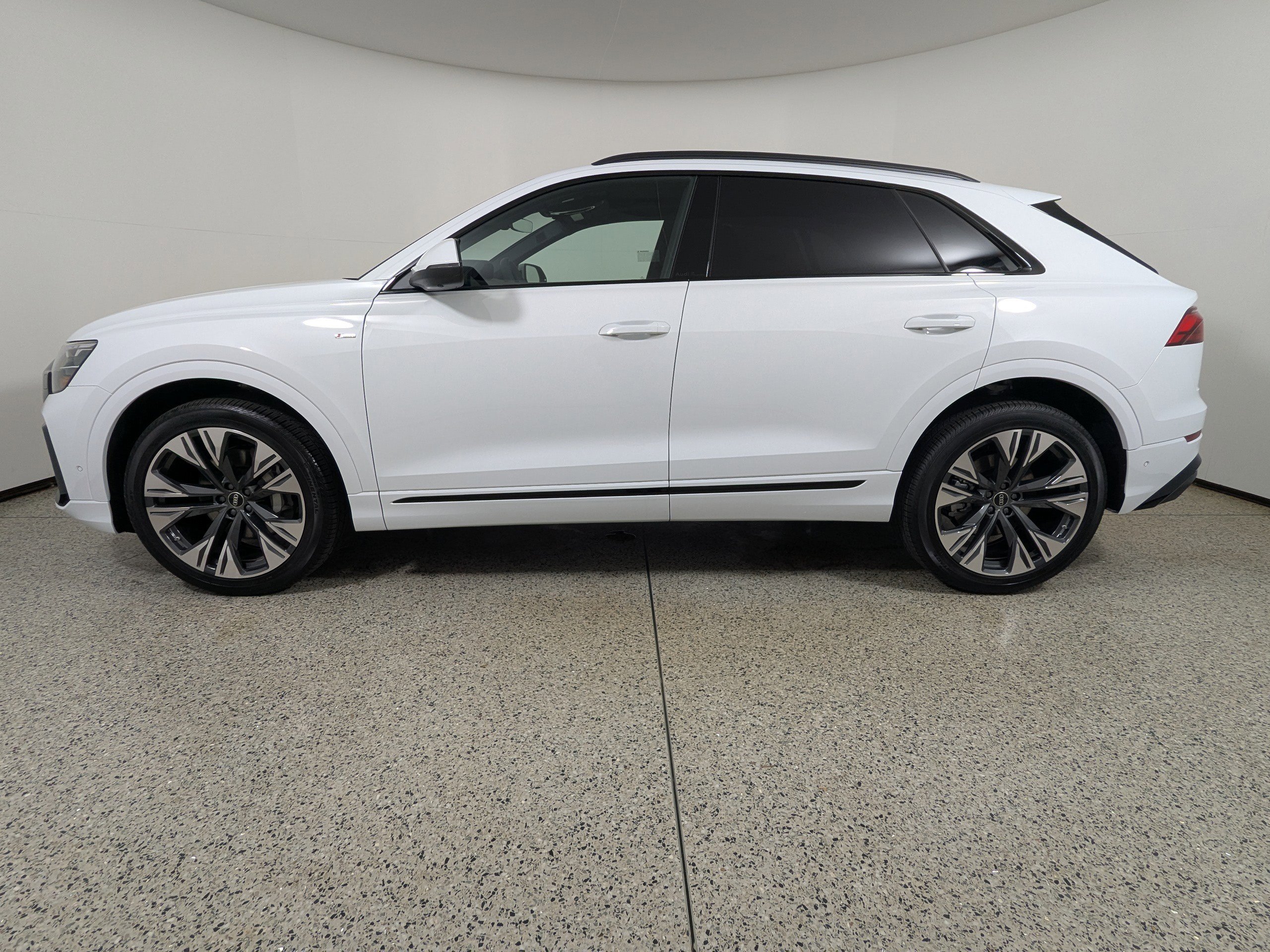 New 2026 Audi Q8 Premium Plus image 4