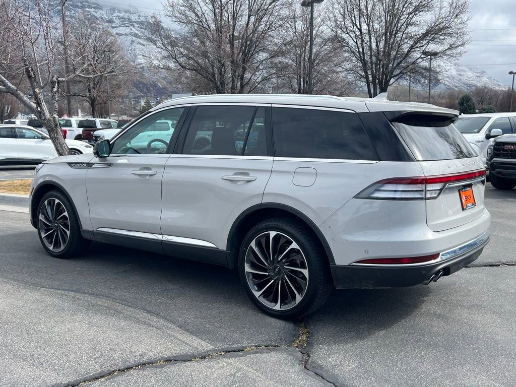 Used 2020 Lincoln Aviator Reserve w/ Equipment Group 202A image 12