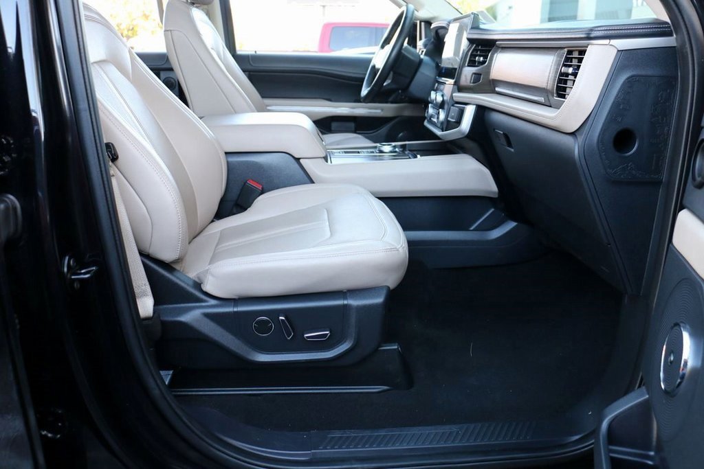 Used 2024 Ford Expedition Max Limited image 33