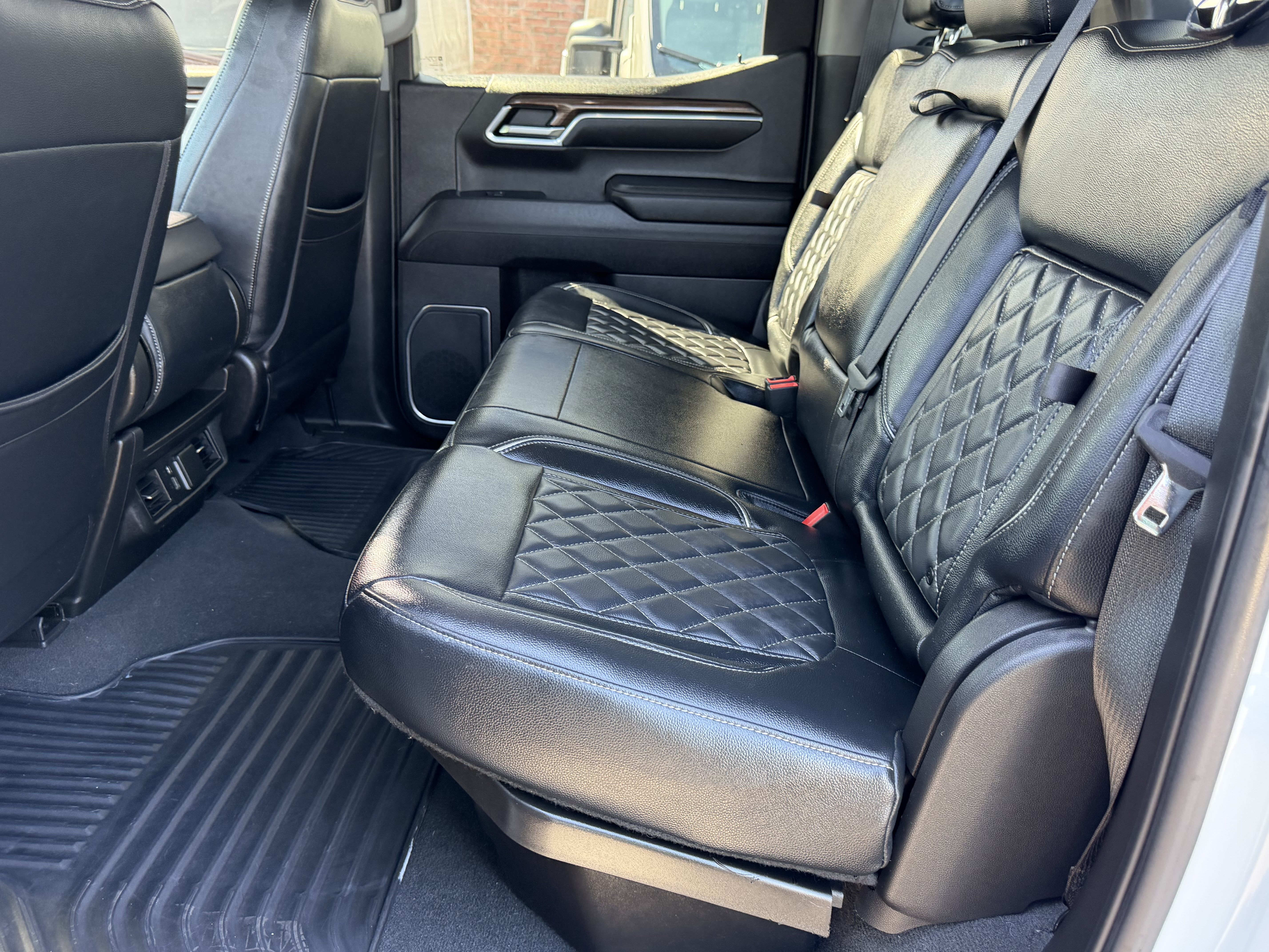 Used 2023 Chevrolet Silverado 1500 LT RWD image 27
