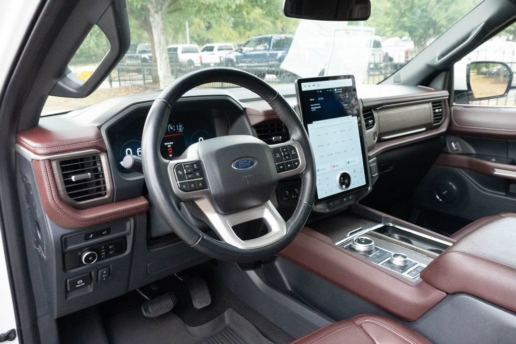 Used 2024 Ford Expedition Max Limited AWD/4WD image 21