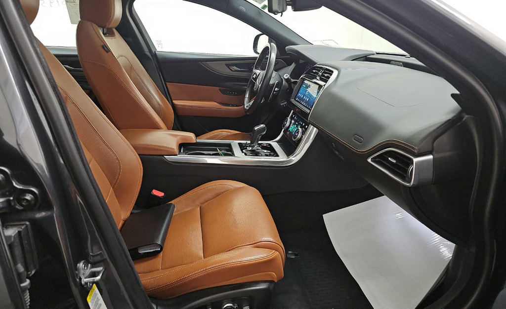 Used 2020 Jaguar XE R-Dynamic S AWD/4WD image 8