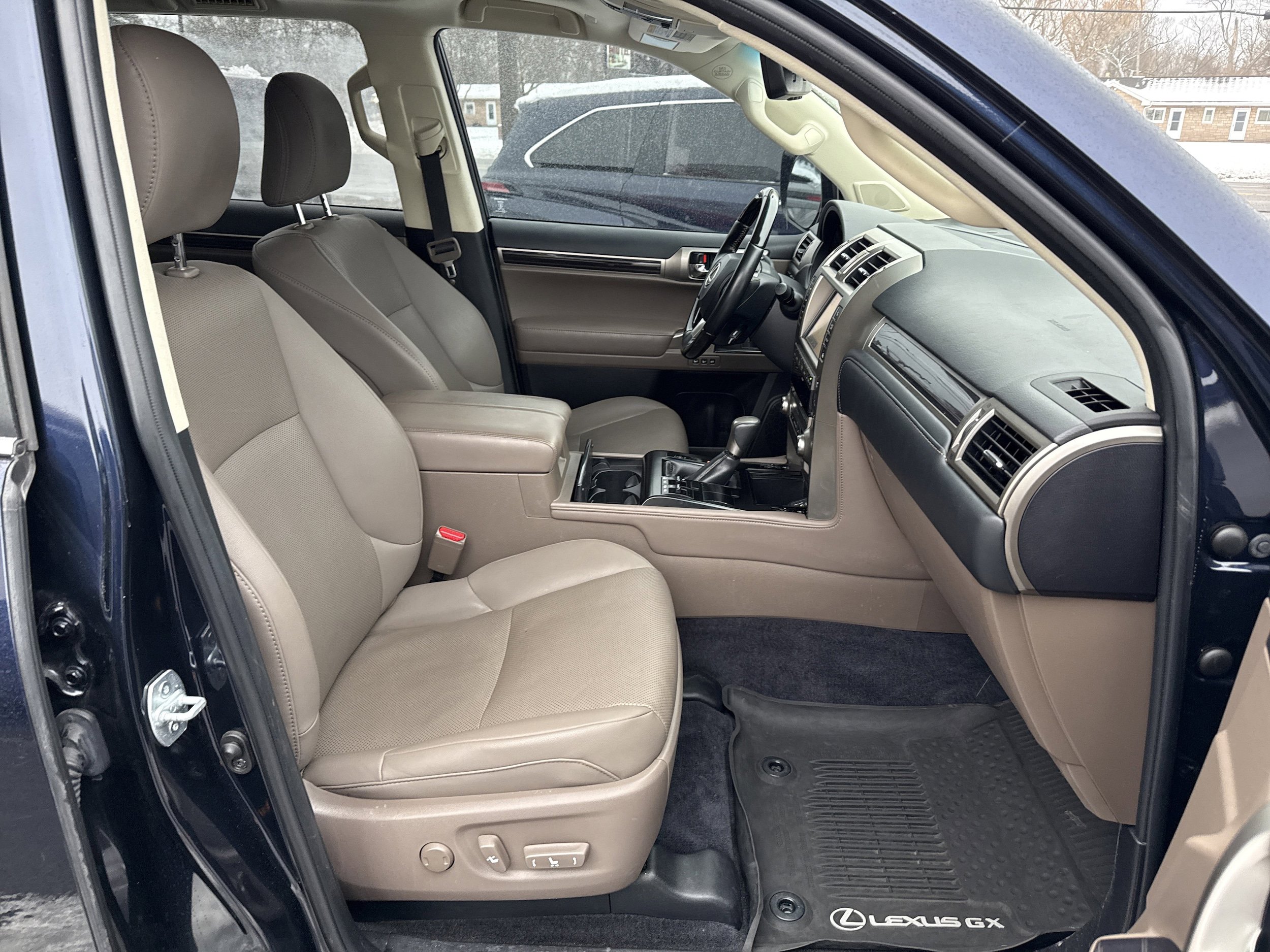 Used 2021 Lexus GX 460 Premium AWD/4WD image 13