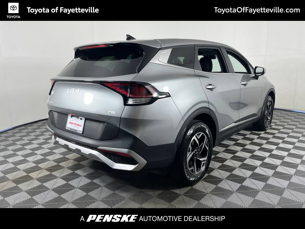 Used 2025 Kia Sportage LX AWD/4WD image 15