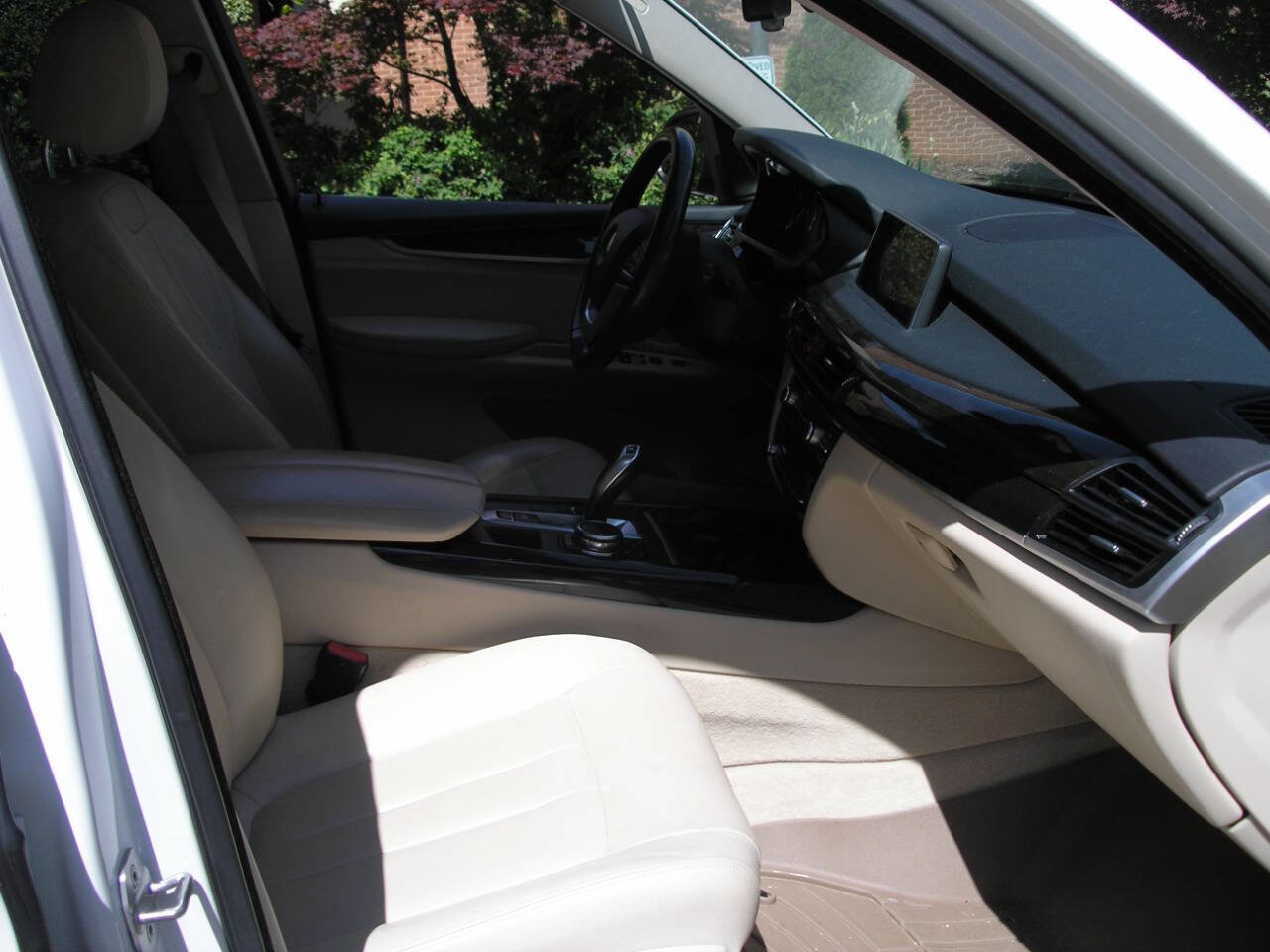 Used 2015 BMW X5 xDrive35i AWD/4WD image 9
