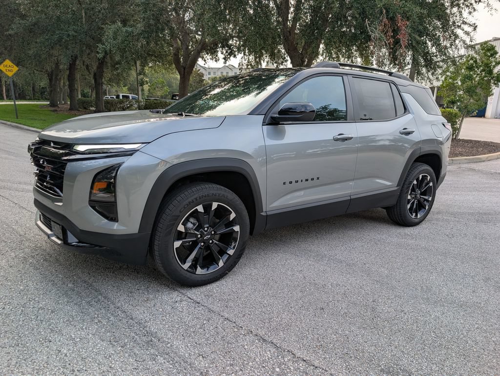 New 2027 Chevrolet Equinox RS FWD image 3
