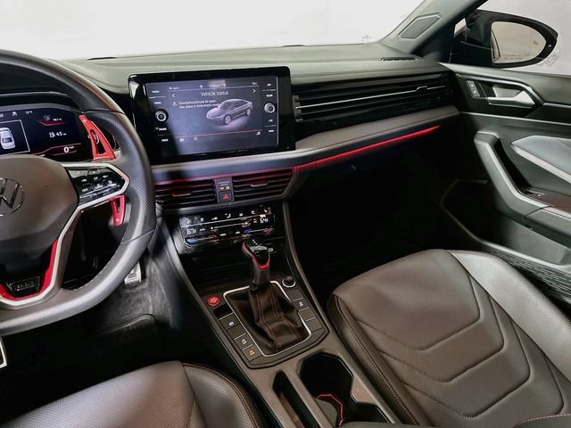 Used 2025 Volkswagen Jetta GLI Autobahn FWD image 24