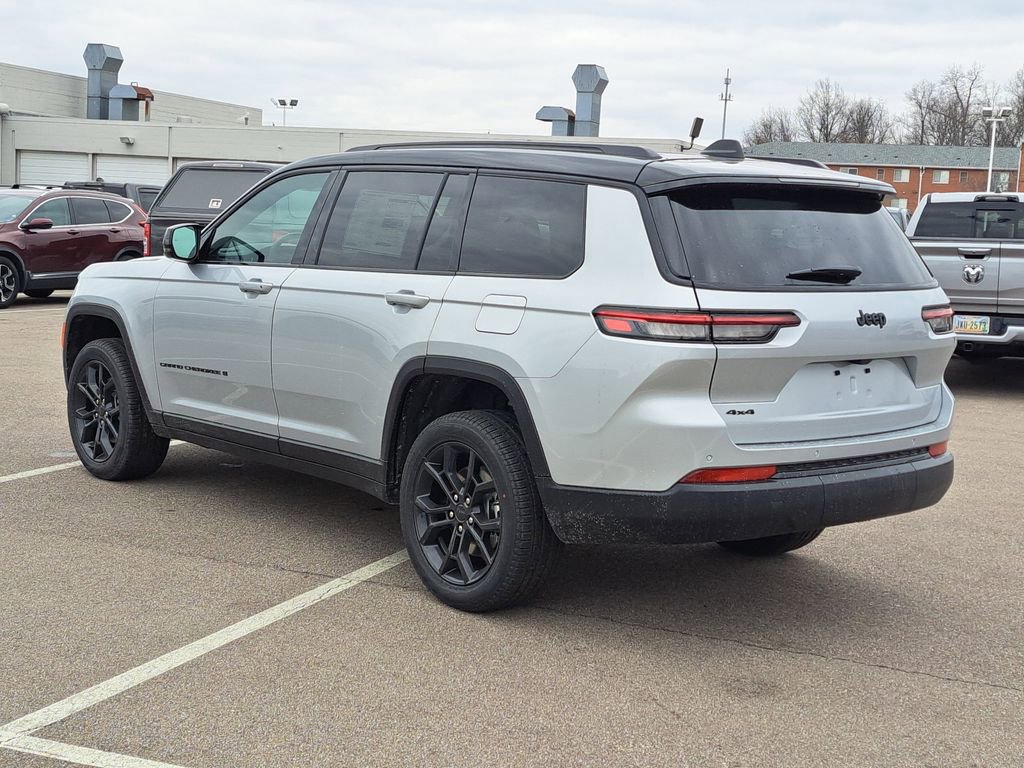 New 2025 Jeep Grand Cherokee L Limited AWD/4WD image 3