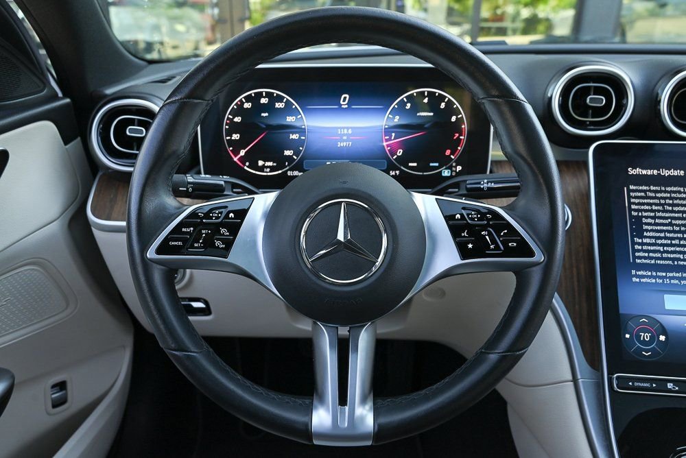 Used 2025 Mercedes-Benz C 300 Sedan image 22