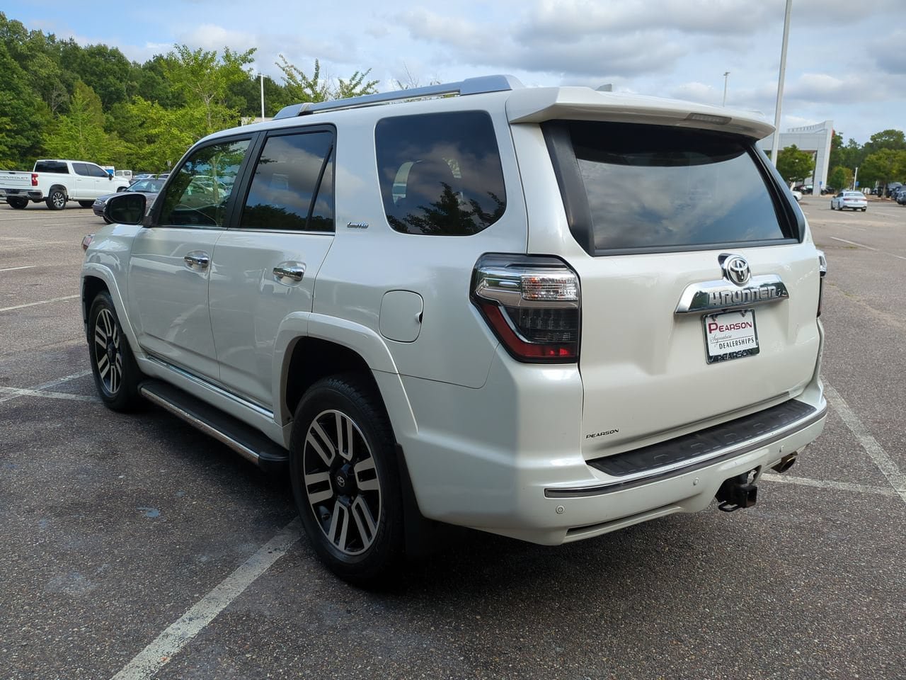 Used 2016 Toyota 4Runner Limited w/ Four Season Floor Mat Package AWD/4WD image 6