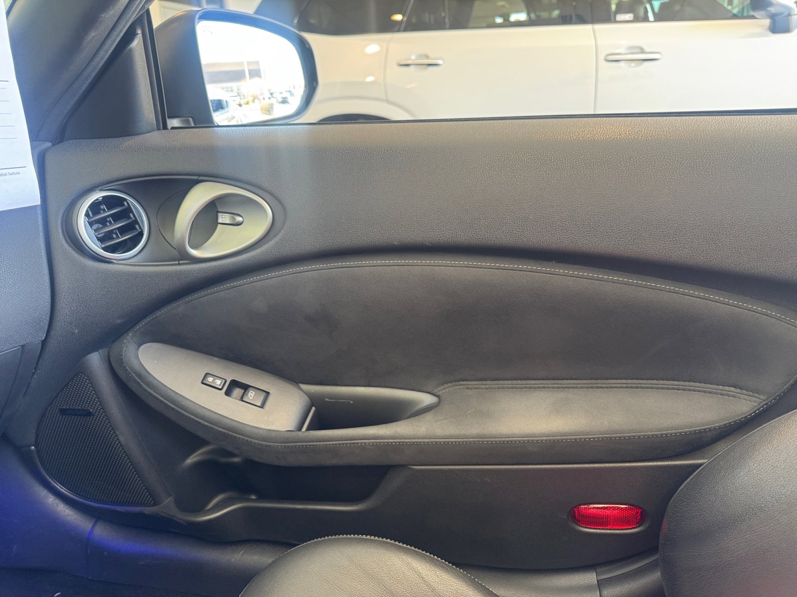 Used 2014 Nissan 370Z Touring w/ Sport Package image 16